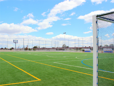 campo de futbol ufv desde porteria DEPORTES UFV Estudiar en Universidad Privada Madrid