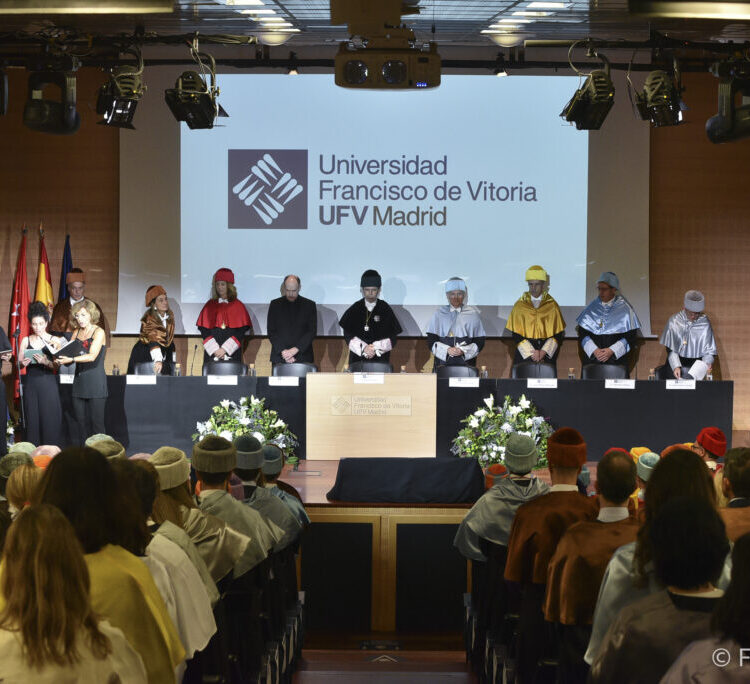 220921UFV 166 1024x684 1 750x684 ACTOS ACADÉMICOS Estudiar en Universidad Privada Madrid