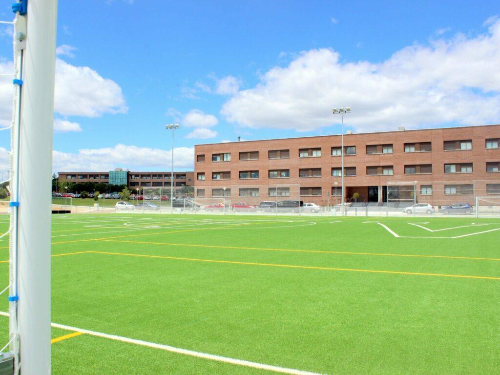 Instalaciones Futbol7 1 1536x1152 1 1024x768 CENTRO DEPORTIVO Estudiar en Universidad Privada Madrid