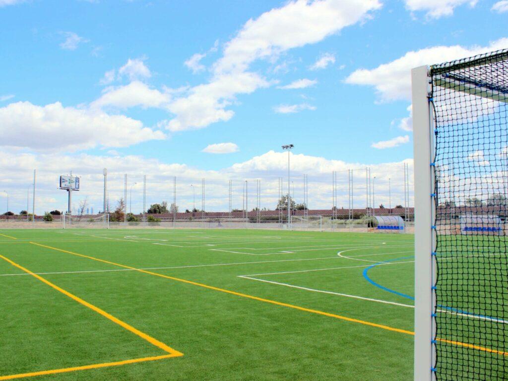 Instalaciones Futbol7 4 1536x1152 1 1024x768 CENTRO DEPORTIVO Estudiar en Universidad Privada Madrid